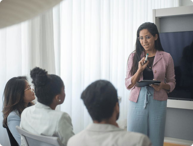 Organize peer-to-peer learning sessions